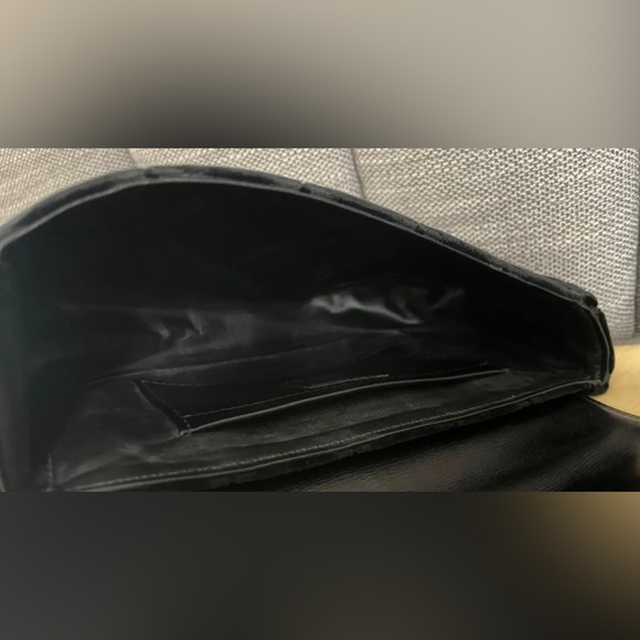 Louis Vuitton Irvine bag - Picture 8 of 11